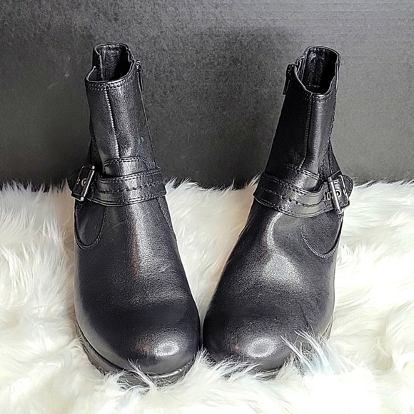 SALVIA‎ Cable Sheep Nappa Black Ankle Buckle Booties Size 11.5 - Picture 1 of 13